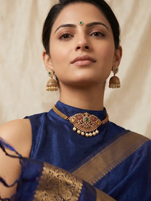 Latest__High_Neck_Ad_matte_Choker_set