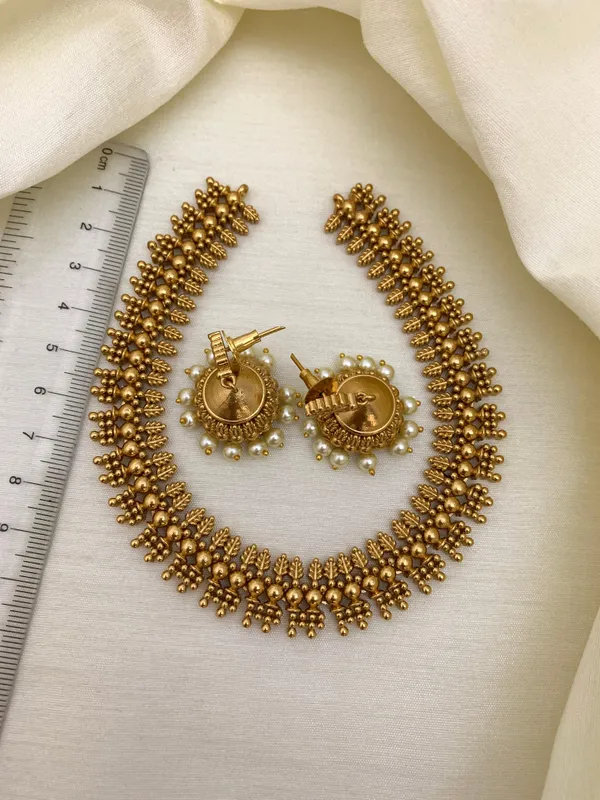 TRINA_MATTE_NECKLACE_SET