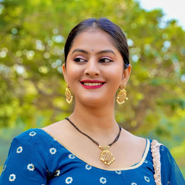NIVIA_AD_MATTE_MANGALSUTRA_WITH_EARRING
