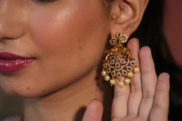 NIVIA_AD_MATTE_MANGALSUTRA_WITH_EARRING
