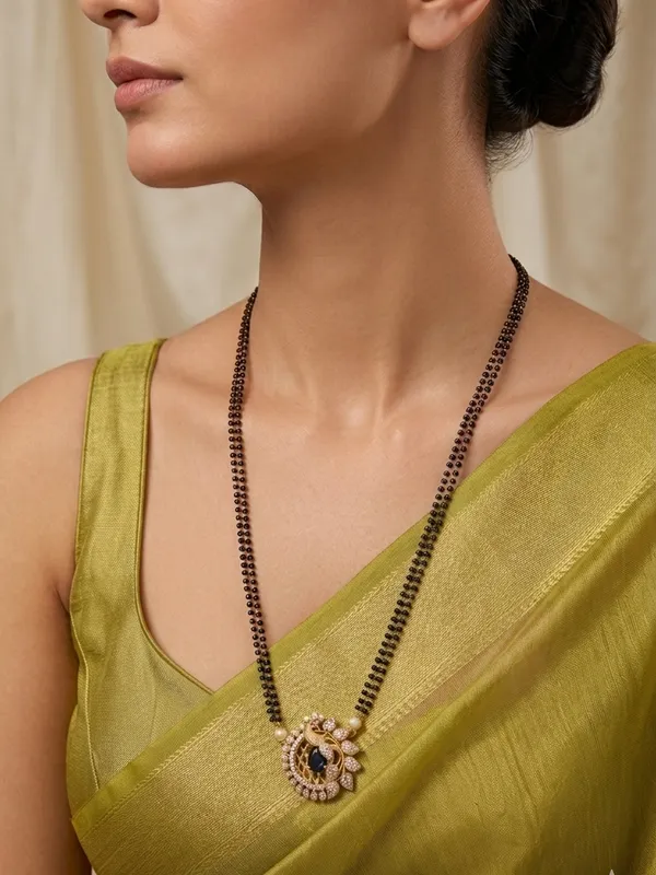 Casual_wear_Peacock_design_Mangalsutra