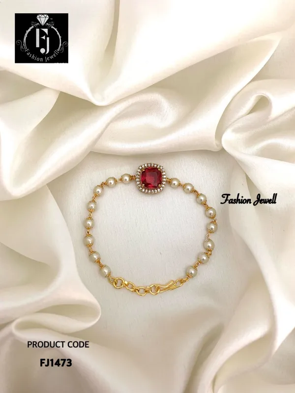 ROSEMARY_ANTIQUE_PEARL_BRACELET