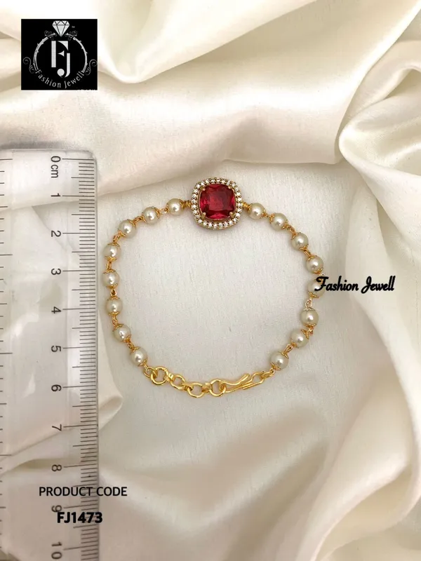 ROSEMARY_ANTIQUE_PEARL_BRACELET