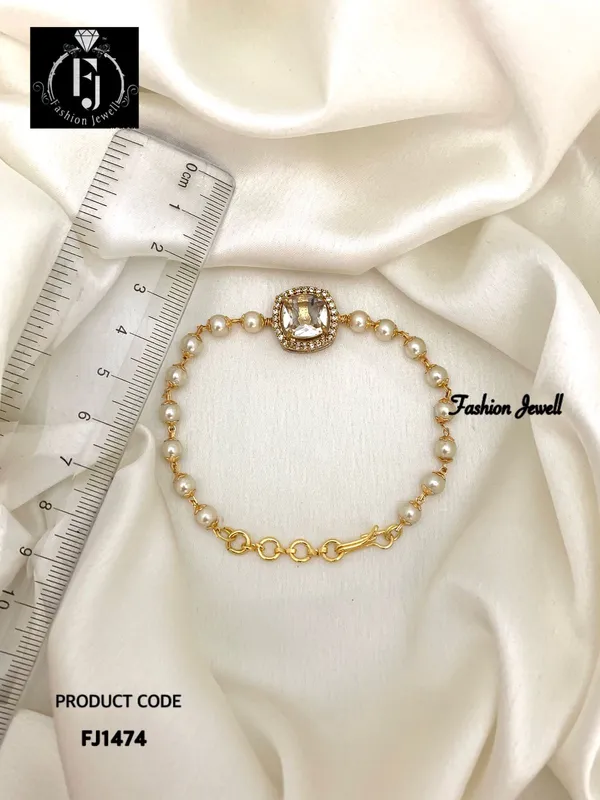 ROSEMARY_ANTIQUE_PEARL_BRACELET