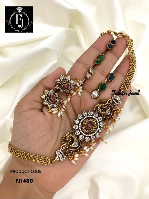 SIYA_VICTORIAN_CHANGEABLE_SET