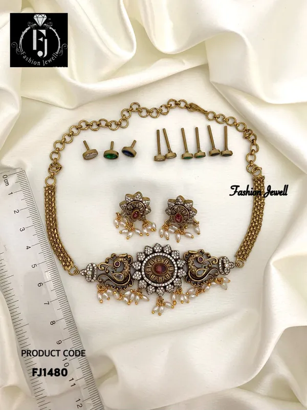SIYA_VICTORIAN_CHANGEABLE_SET