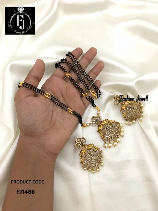LIVIA_MANGALSUTRA__WITH_EARRING_(24_INCHES)