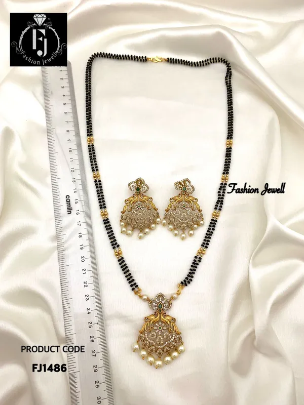 LIVIA_MANGALSUTRA__WITH_EARRING_(24_INCHES)