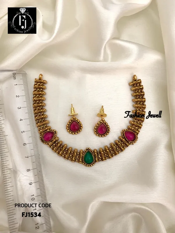 AARAVA_ANTIQUE_NECKLACE