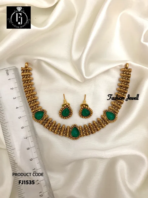 AARAVA_ANTIQUE_NECKLACE