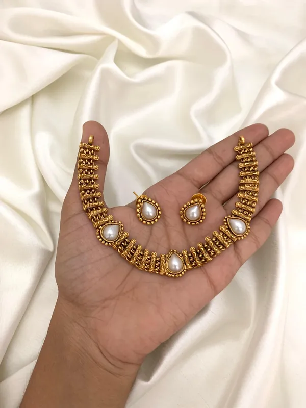 AARAVA_ANTIQUE_NECKLACE