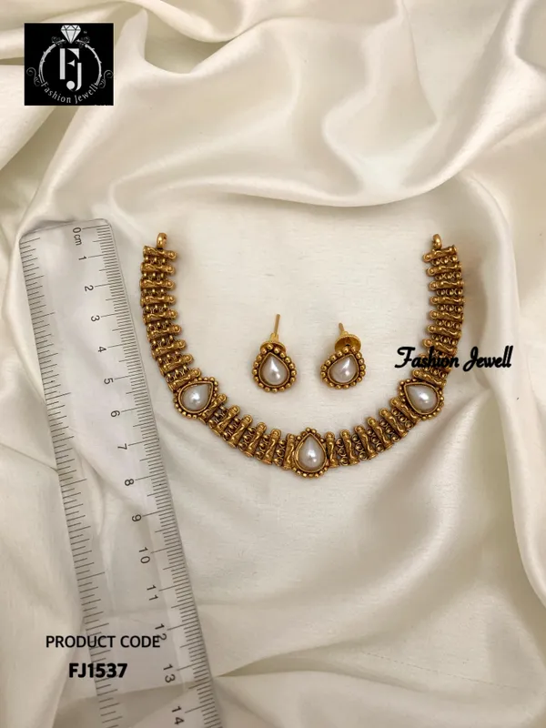 AARAVA_ANTIQUE_NECKLACE