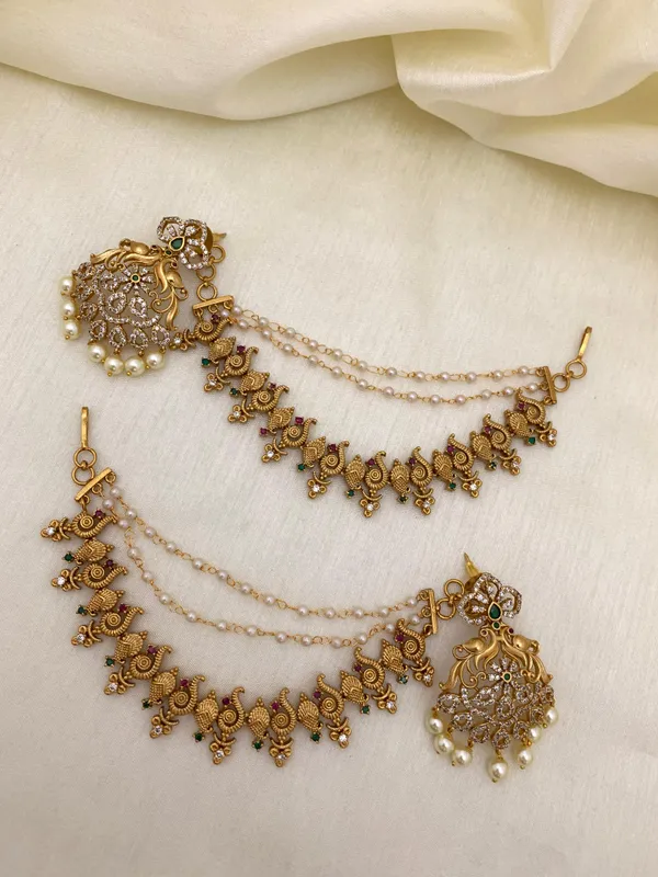 Lavanya_Detachable_Mattel_and_Earrings