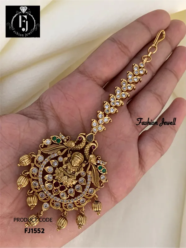 NARAYANI_ANTIQUE_MAANG_TIKA