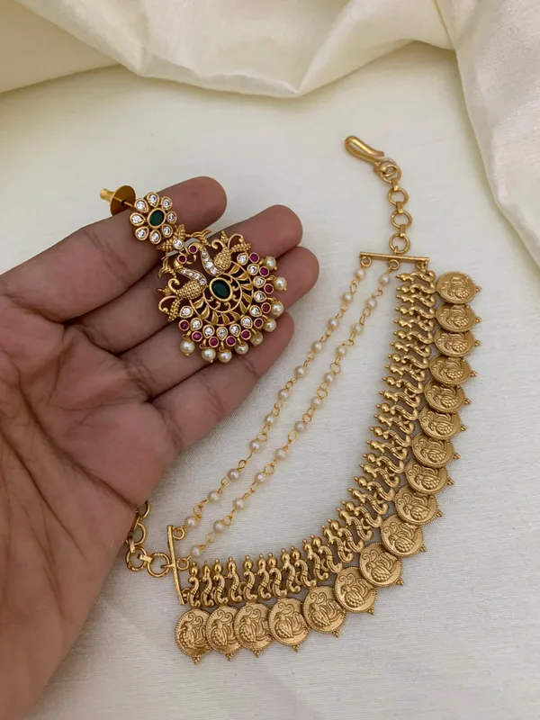 Vaishnavi_Detachable_Mattel_and_Earrings