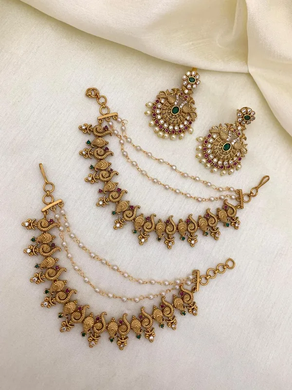 Jivika_Detachable_Mattel_and_Earrings