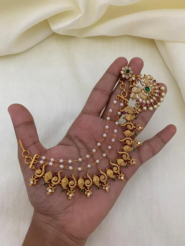 Jivika_Detachable_Mattel_and_Earrings