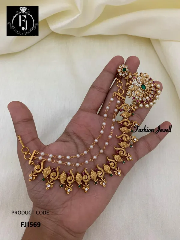 Jivika_Detachable_Mattel_and_Earrings
