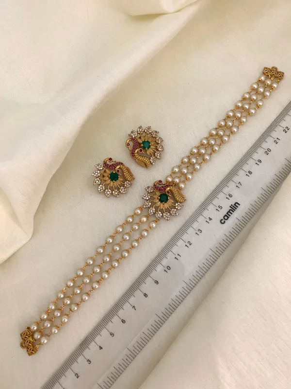 Vidhi_Choker_With_Ear_Studs