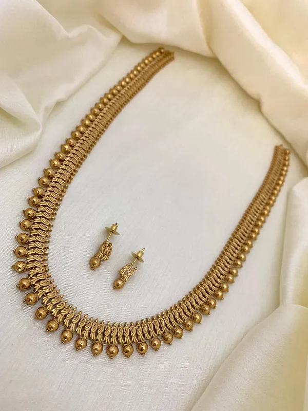 ARIYAHI_LONG__NECKLACE_SET