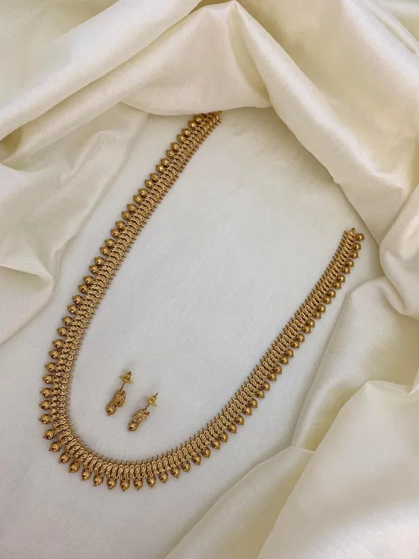 ARIYAHI_LONG__NECKLACE_SET