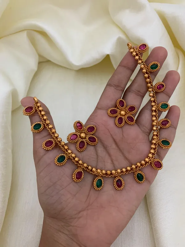 Turvi_Necklace_Set