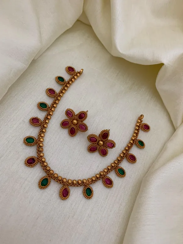Turvi_Necklace_Set