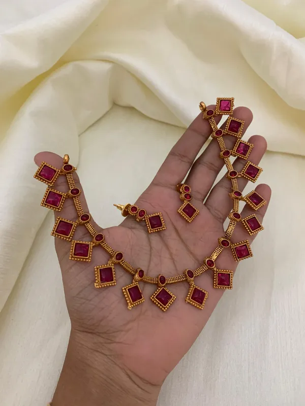 Lokita_Necklace_Set