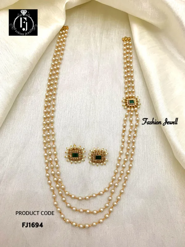 PIAL_3_LAYER_LONG_NECKLACE_WITH_STUDS