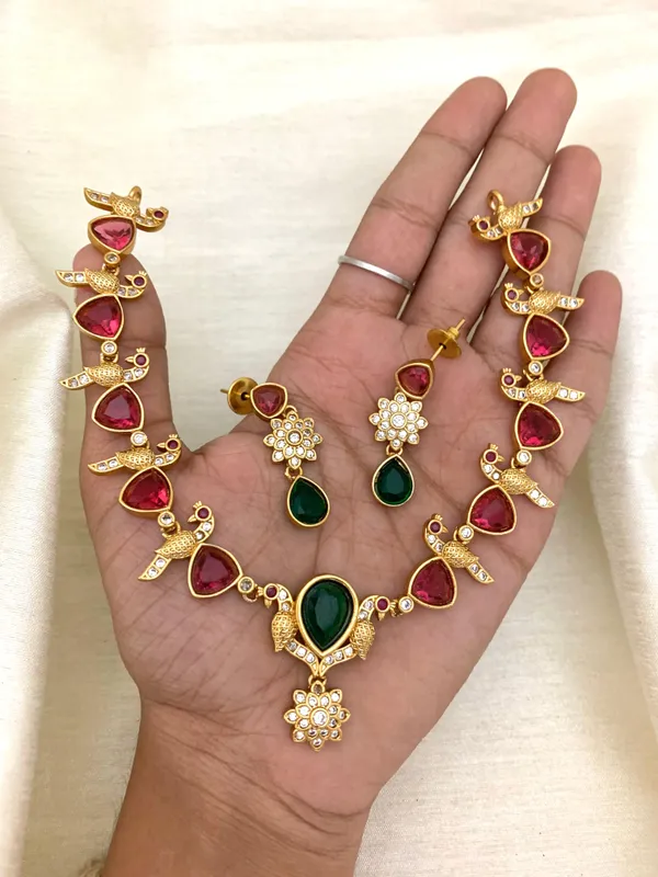 ZARAM_DROP_NECKLACE_SET