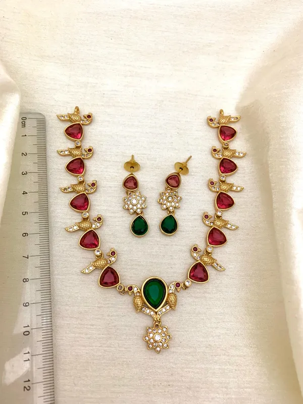 ZARAM_DROP_NECKLACE_SET
