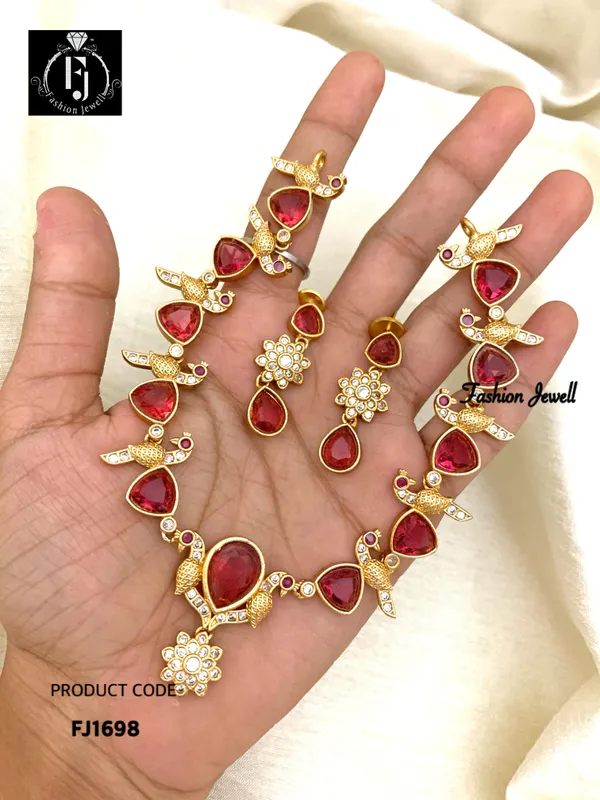 ZARAM_DROP_NECKLACE_SET