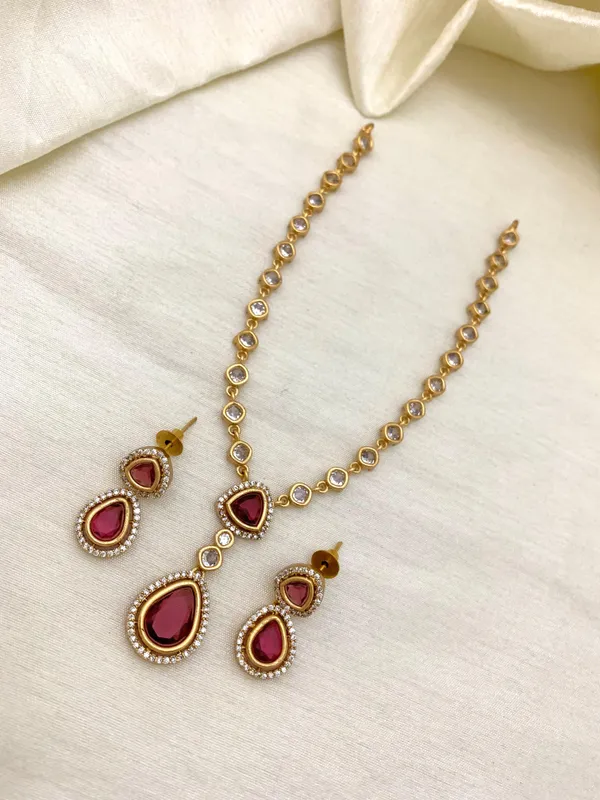 BINAR_ANTIQUE_NECKLACE_SET