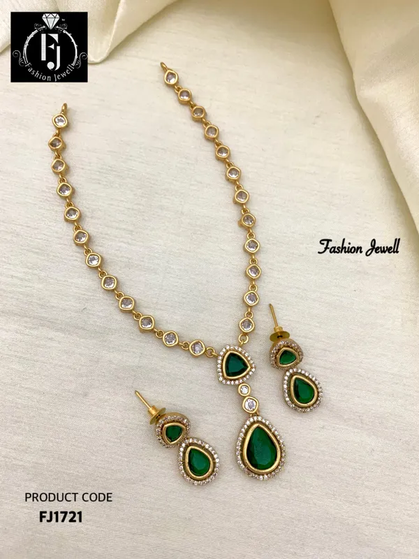 BINAR_ANTIQUE_NECKLACE_SET