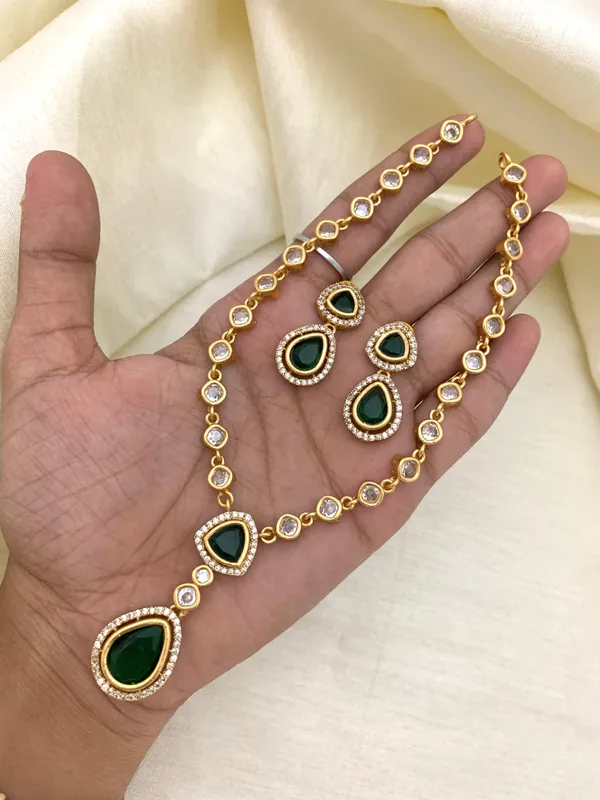 BINAR_ANTIQUE_NECKLACE_SET
