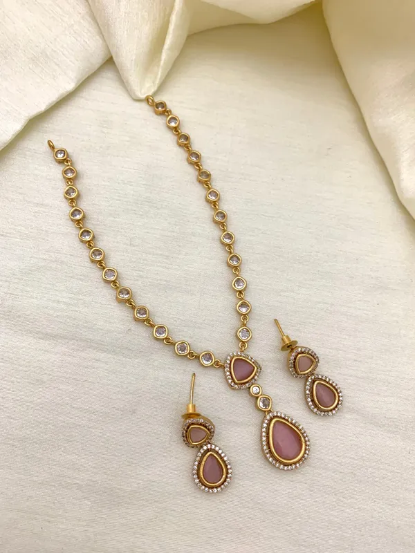 BINAR_ANTIQUE_NECKLACE_SET