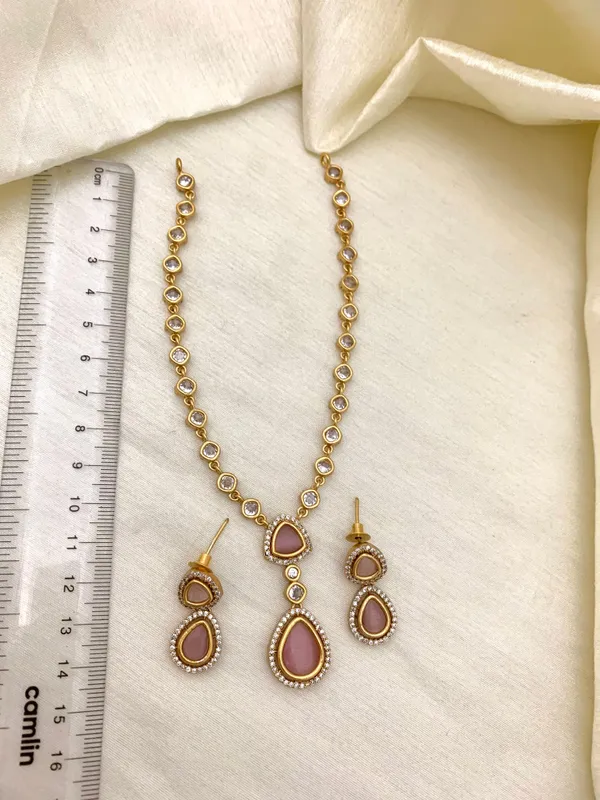 BINAR_ANTIQUE_NECKLACE_SET