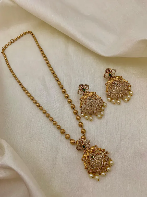Anandi_Antique_Pendent_Chain_Set