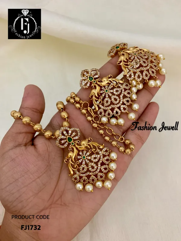 Anandi_Antique_Pendent_Chain_Set