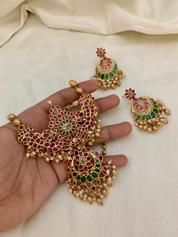 Moni_Antique_Pendent_Chain_Set