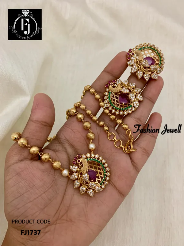 Aniya_Antique_Pendent_Chain_Set