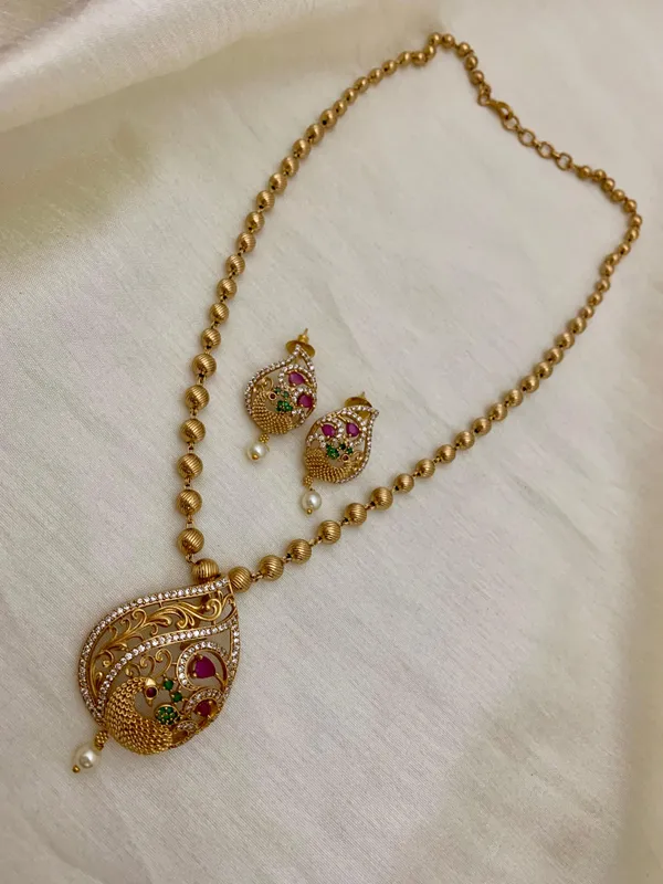 MOHENJO_BALL_CHAIN_PENDENT_SET