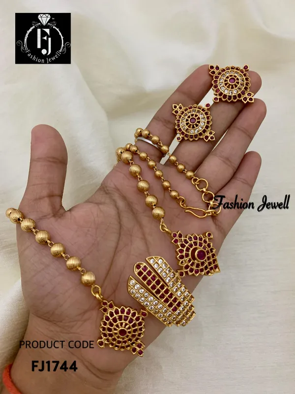 PERUMAL_BALL_CHAIN_PENDENT_SET
