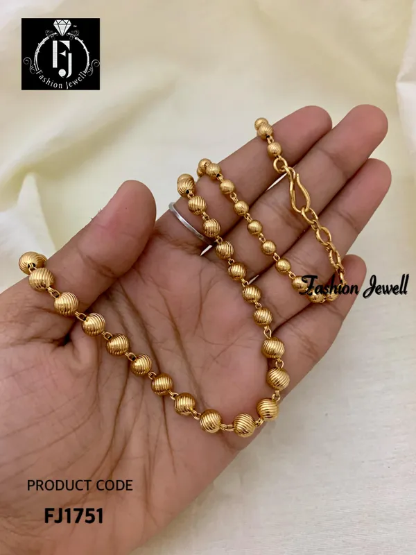 TIRAM_MINIMAL_BALL_CHAIN.