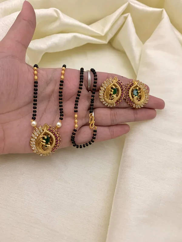 NAARI_SINGLE_STRAND_MANGALSUTRA_SET