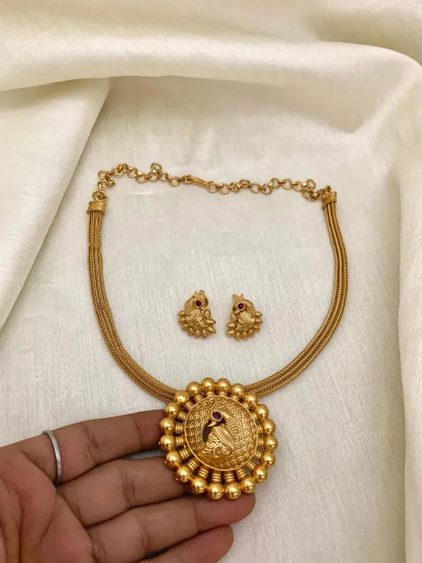 PRAKRUTI_GOLD_NECKLACE_SET