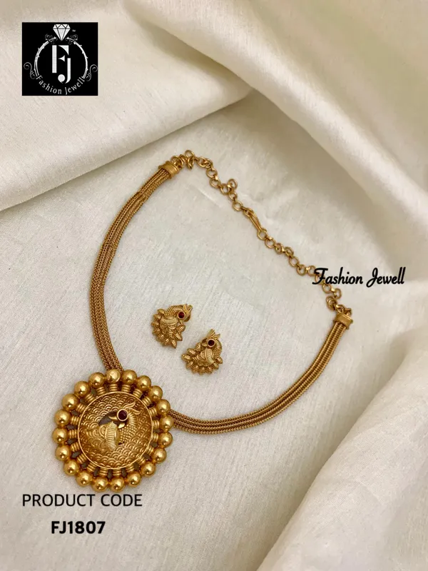 PRAKRUTI_GOLD_NECKLACE_SET