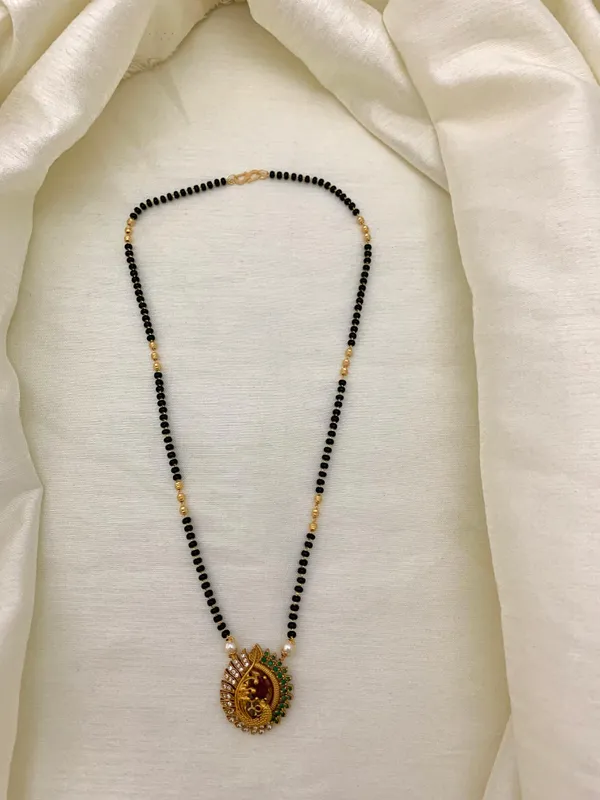 RADHAKRISHN_SINGLE_STRAND_MANGALSUTRA