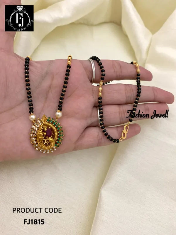 RADHAKRISHN_SINGLE_STRAND_MANGALSUTRA