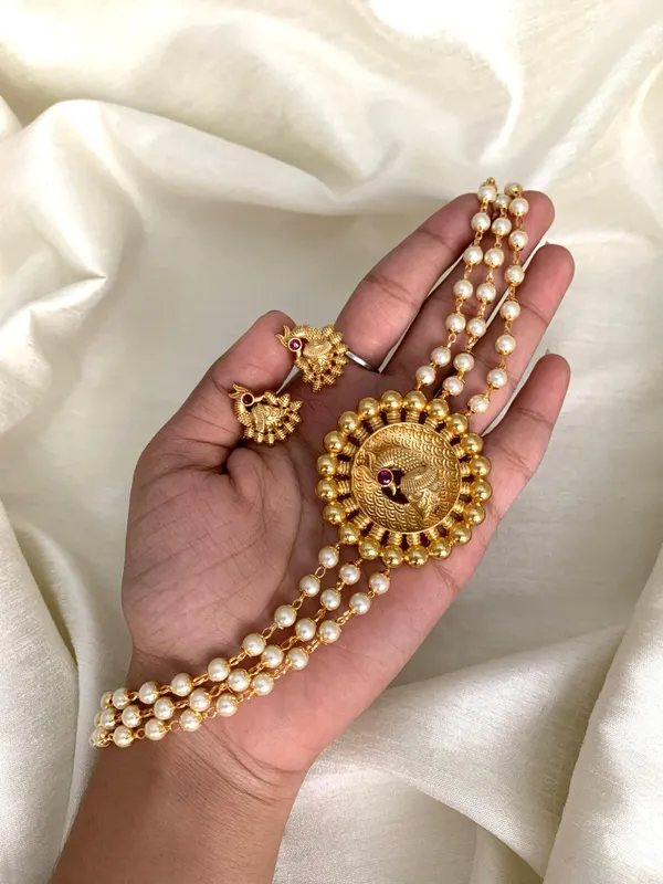 PRAKRUTI_GOLD_PEARL_CHOKER_SET